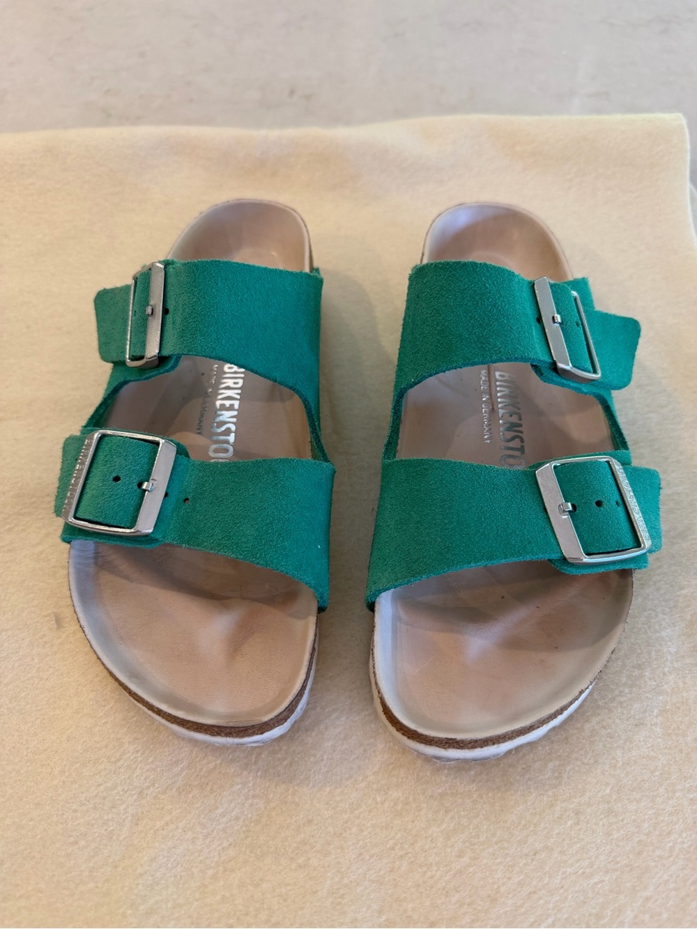 Birkenstock Arizona Emerald Green Suede (Size 37). Barely Worn! - Picture 4 of 7